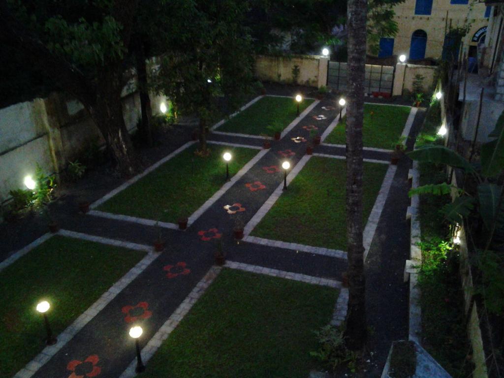 Casa Linda Hotel Kochi Dış mekan fotoğraf